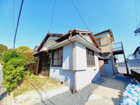 周辺環境が充実・古民家をリフォームした和モダンな家外観写真