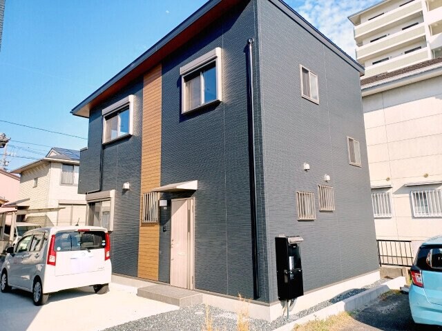 住吉町戸建の物件外観写真