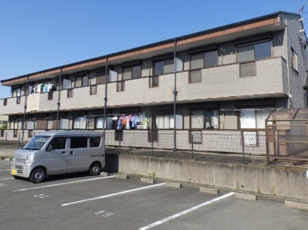 りんごの木外観写真