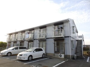 ロイヤルキクエイ外観写真