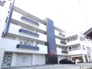 アミティエ伊勢ビル外観写真