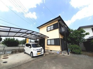 実のなる木エコキュートの黄色お家外観写真