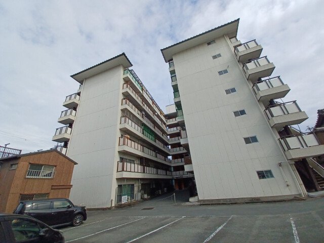 丸二マンション