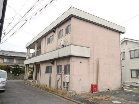 生川アパート外観写真