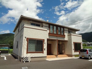 セレーン久根添外観写真