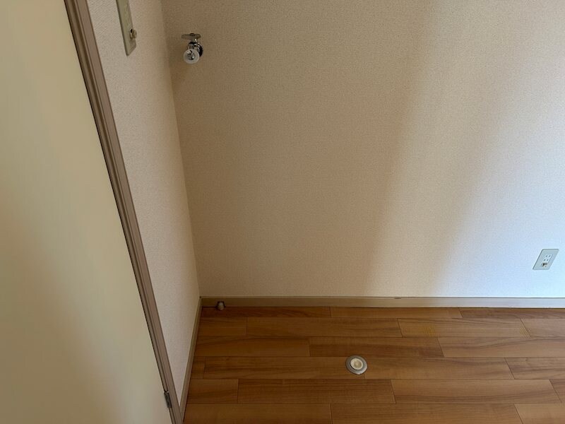 物件内観写真15　(洗濯機設置スペース)