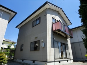 丸山貸家　里山辺外観写真