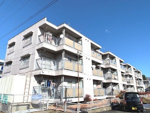 城山マンション外観写真