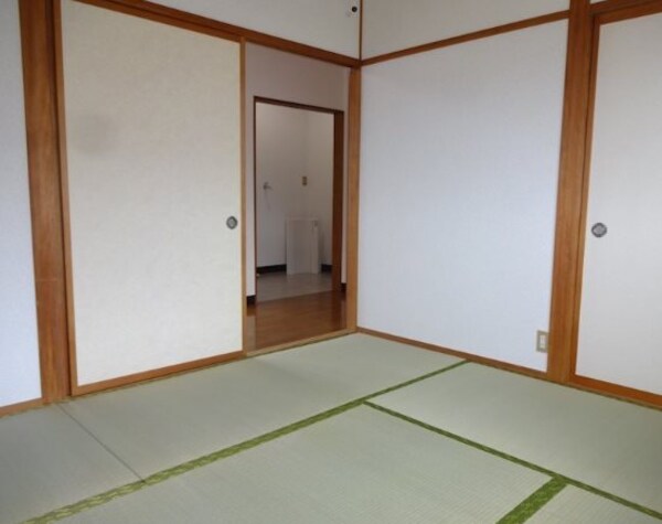 ベッドルーム(202の参考画像です。)