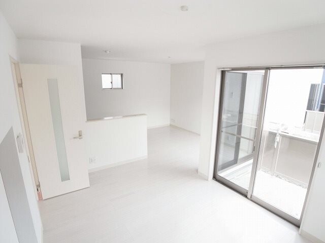 物件内観写真4　(同じメーカーの類似物件です。)