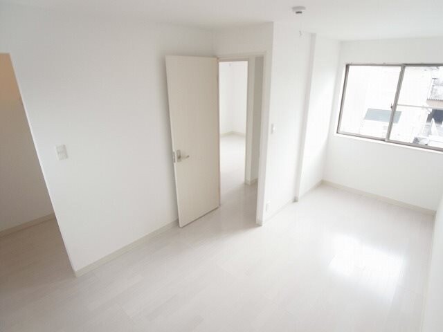 物件内観写真6　(同じメーカーの類似物件です。)