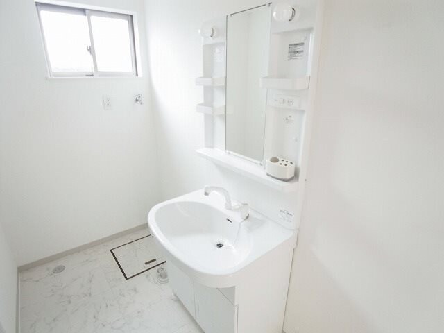 物件内観写真9　(同じメーカーの類似物件です。)