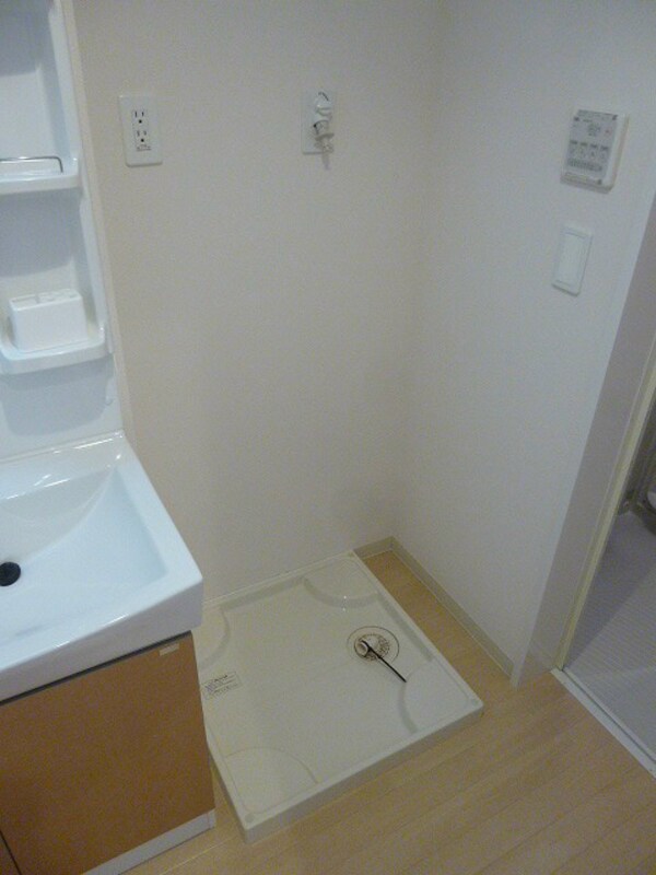 その他(写真は別号室です)