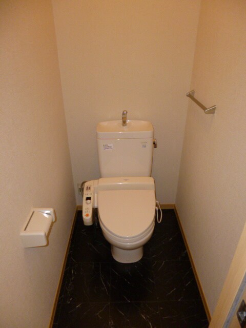 物件内観写真13　(102号室のお部屋です)