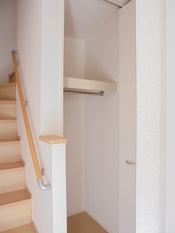 物件内観写真20　(※写真は別号室（反転）です。ご参考下さい。)