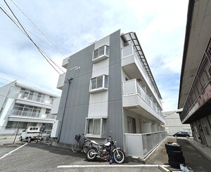 シャルム小野塚外観写真