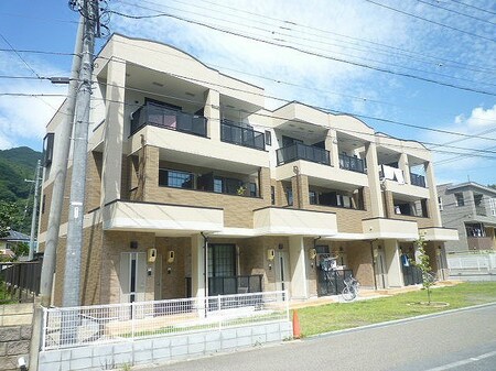 ガーデンハウス朝日山　Ｄ外観写真