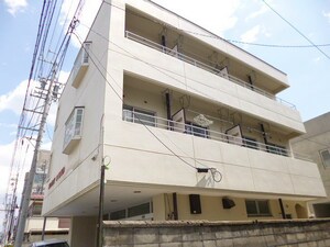 ハニービル外観写真
