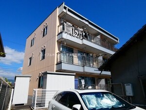 メゾンレーベン外観写真
