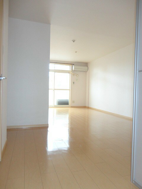 物件内観写真20　(写真は202号室です。)