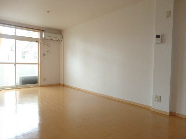 物件内観写真25　(写真は202号室です。)