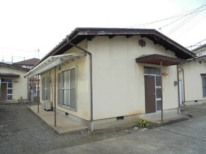 小林貸家３号外観写真