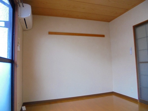 リビング(写真は103号室です（参考）)