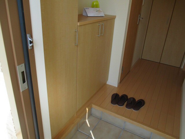 物件内観写真24　(靴箱♪)