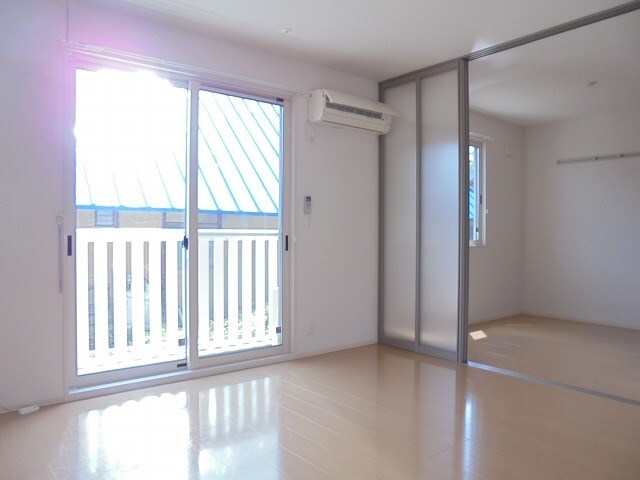 物件内観写真5　(写真は101号室です（参考）)