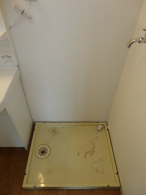 物件内観写真16　(洗濯機置き場写真は201号室です（参考）)