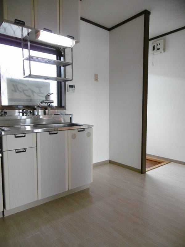 キッチン(ＤＫ2階のお部屋です)