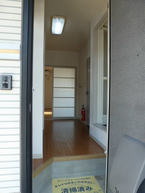 物件内観写真9　(写真は101号室です)