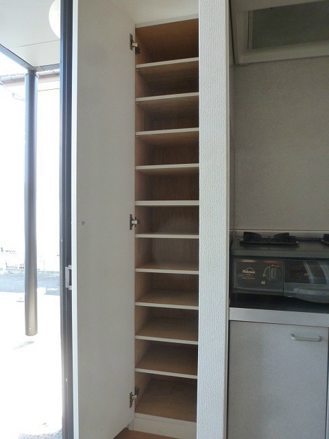 物件内観写真18　(写真は101号室です)