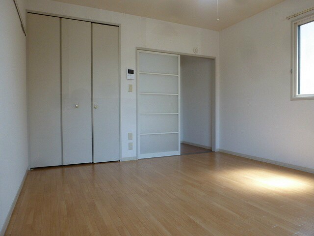 物件内観写真20　(写真は101号室です)