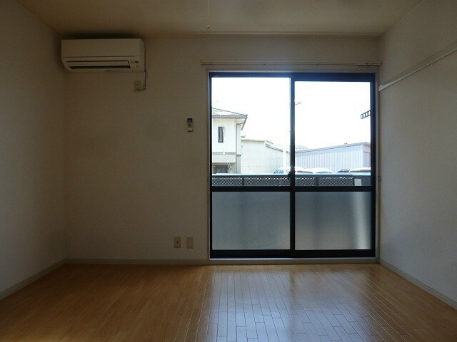 物件内観写真27　(写真は101号室です)