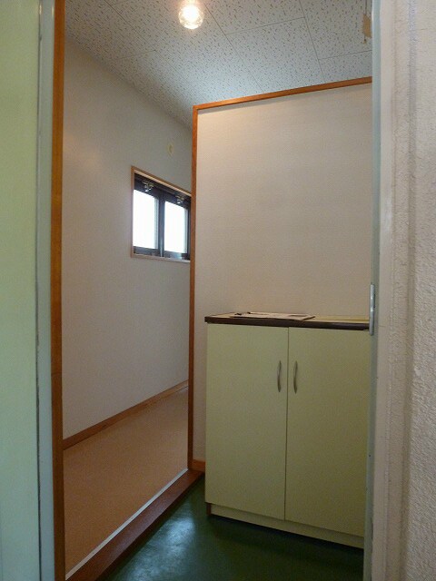 物件内観写真9　(写真は102号室です)