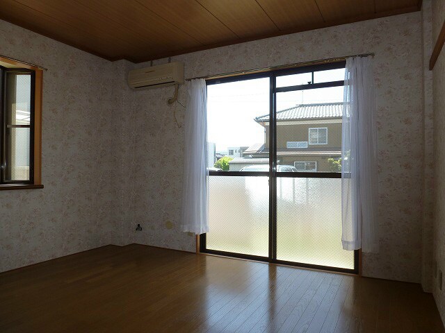 物件内観写真27　(写真は102号室です)