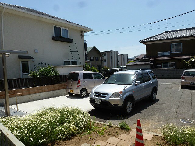 物件内観写真32　(写真は102号室です)