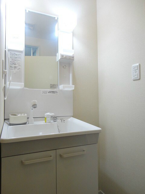 物件内観写真12　(※写真は別号室です（反転）)