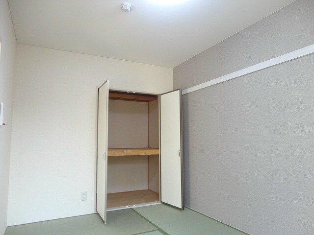 物件内観写真31　(※写真は別号室です（反転）)