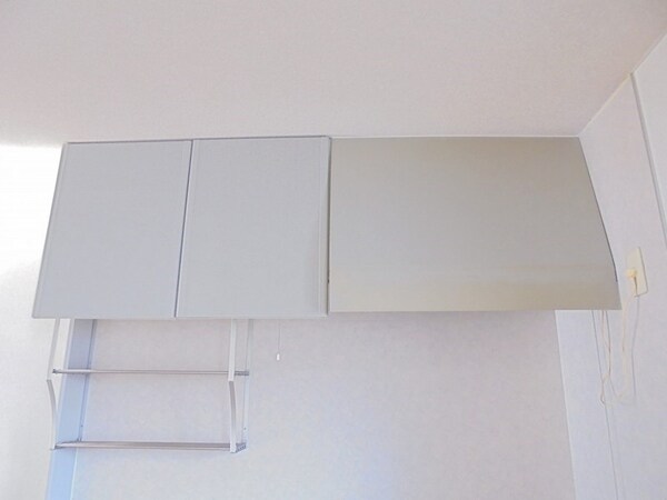 キッチン(写真は202号室です。（参考）)