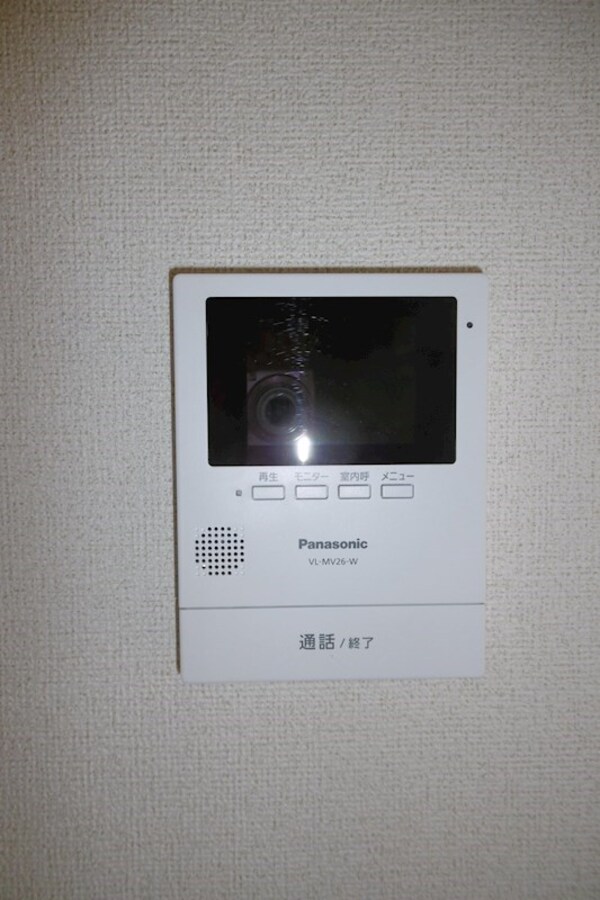 セキュリティ(写真は105号室です（参考）)