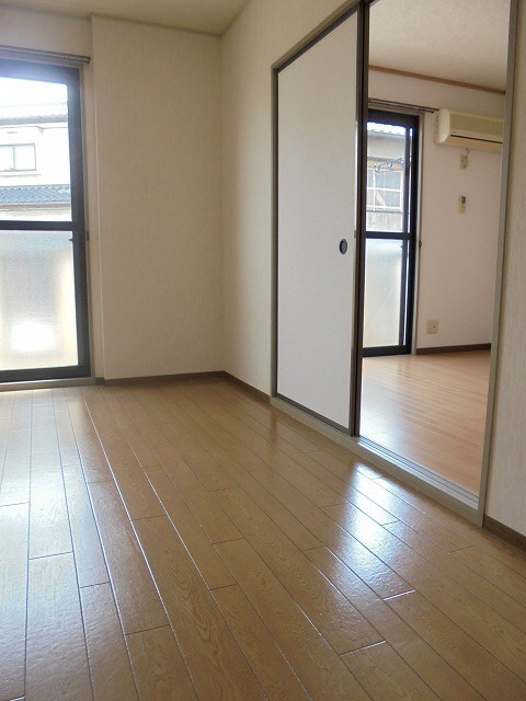 物件内観写真32　(写真は102号室です（参考）)