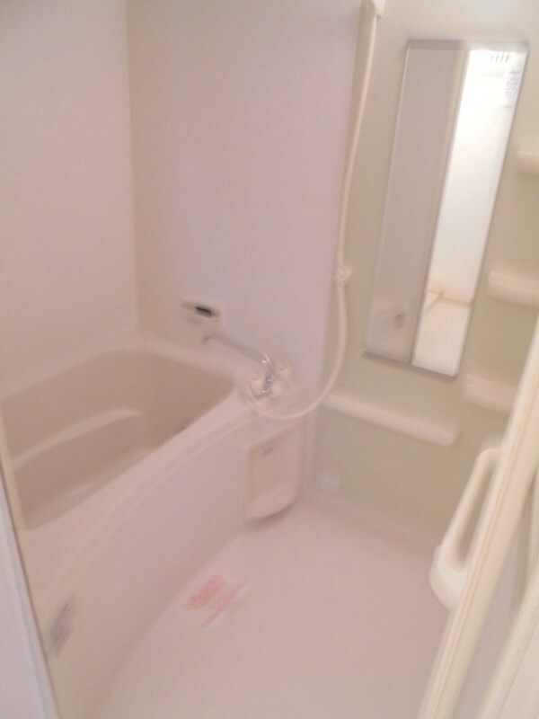 物件内観写真8　(写真は202号室です（参考）)