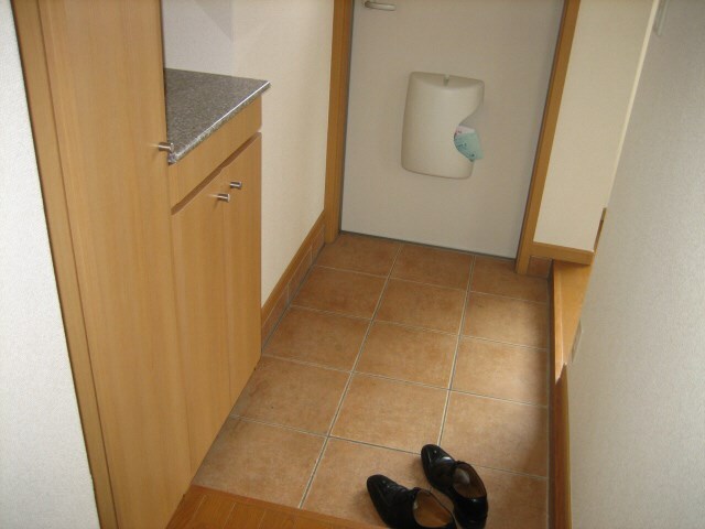 物件内観写真10　(写真は別号室です。)