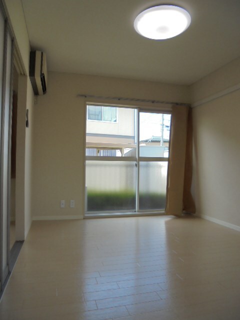 物件内観写真6　(写真は101号室です（参考）)