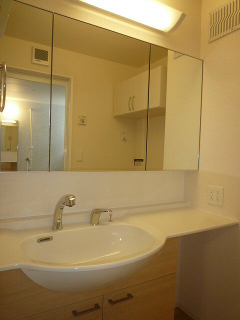 物件内観写真14　(写真は202号室です。（参考）)