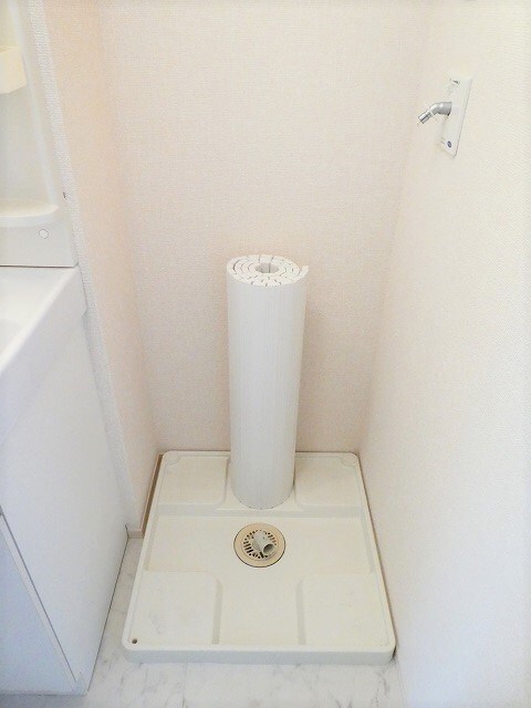 物件内観写真14　(洗濯機置き場)