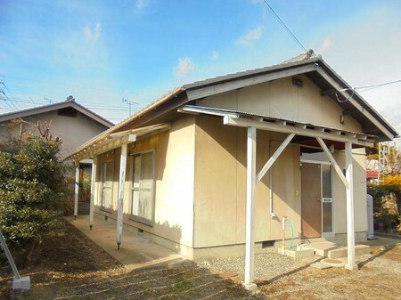 稲葉日詰高野貸家外観写真