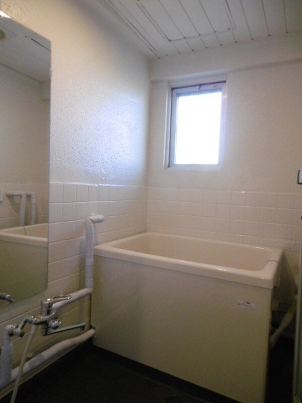 風呂画像(追い焚き機能付き)